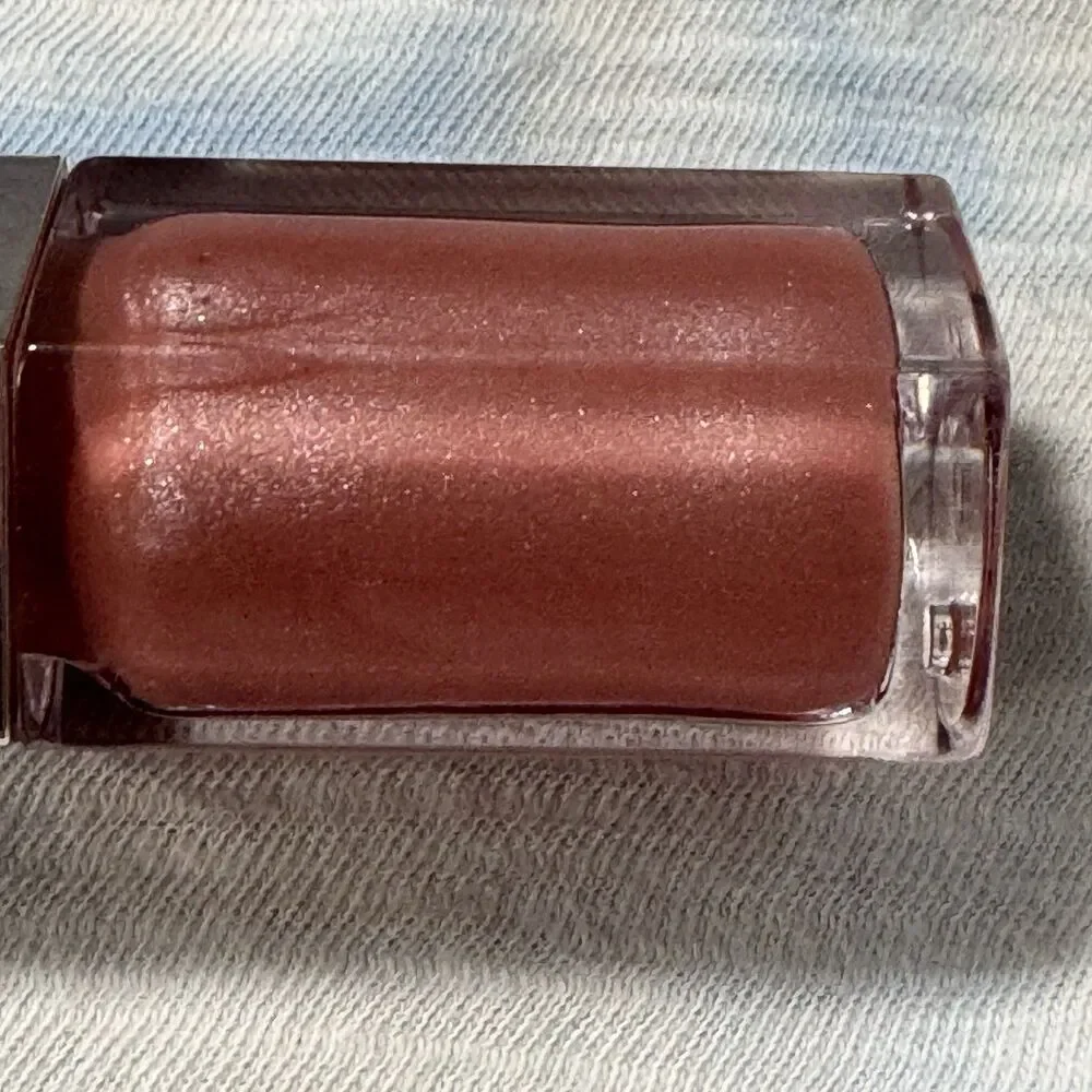 Fenty Beauty Gloss Bomb Universal Lip Luminizer - Fu$$y - 0.18fl oz - NWOB